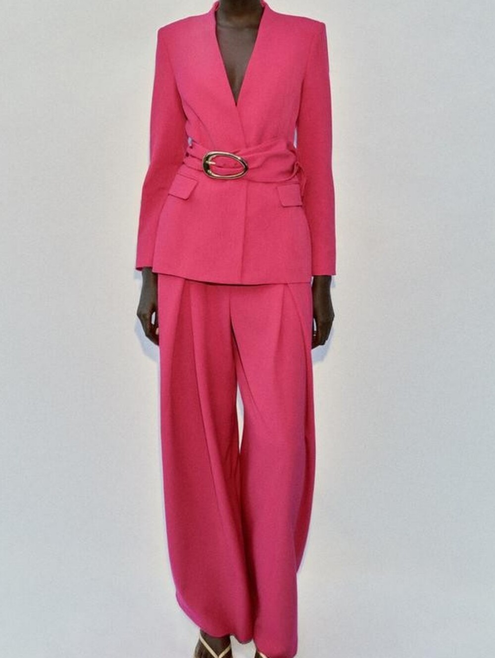 Zara Shoulder Pad Blazer With Buckle Belt Fuschia Bnwt - Picture 1 of 16